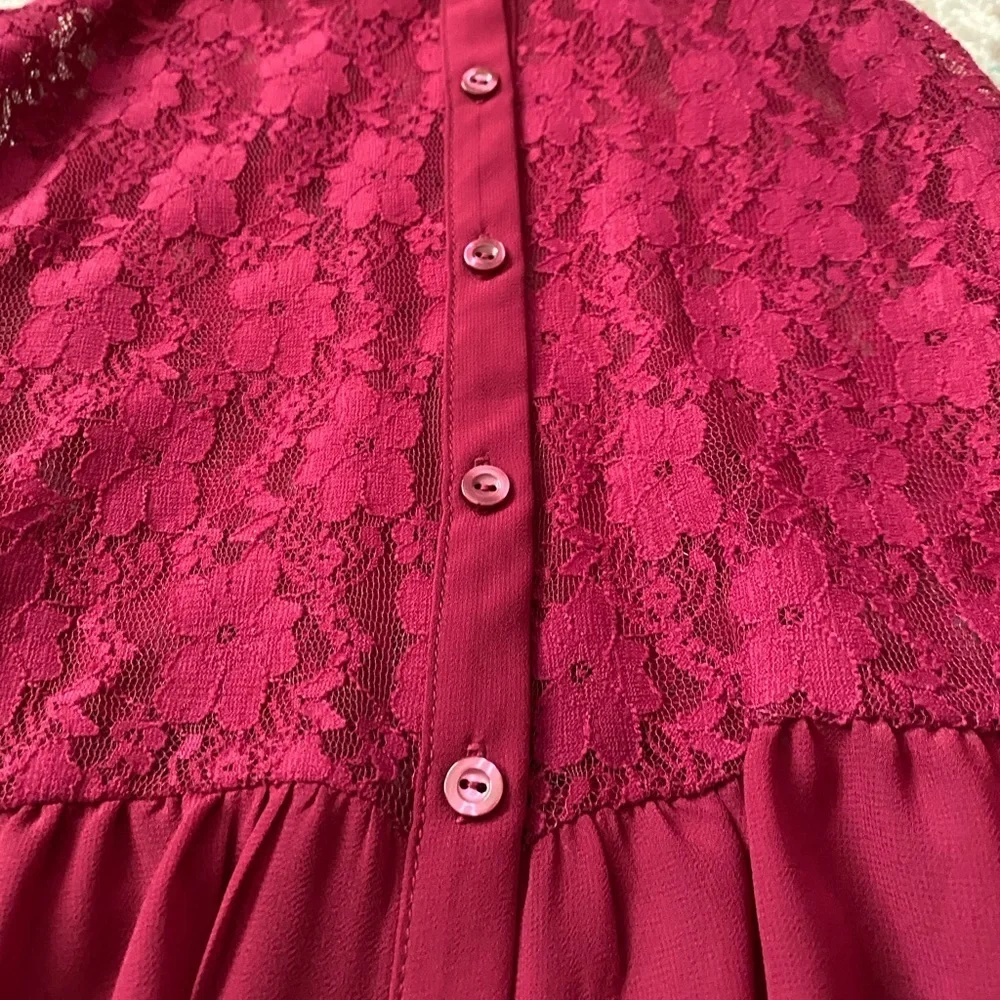 🦋5/$25 DIVIDED by H&M Lace Button Up Halter Tank - Picture 8 of 8